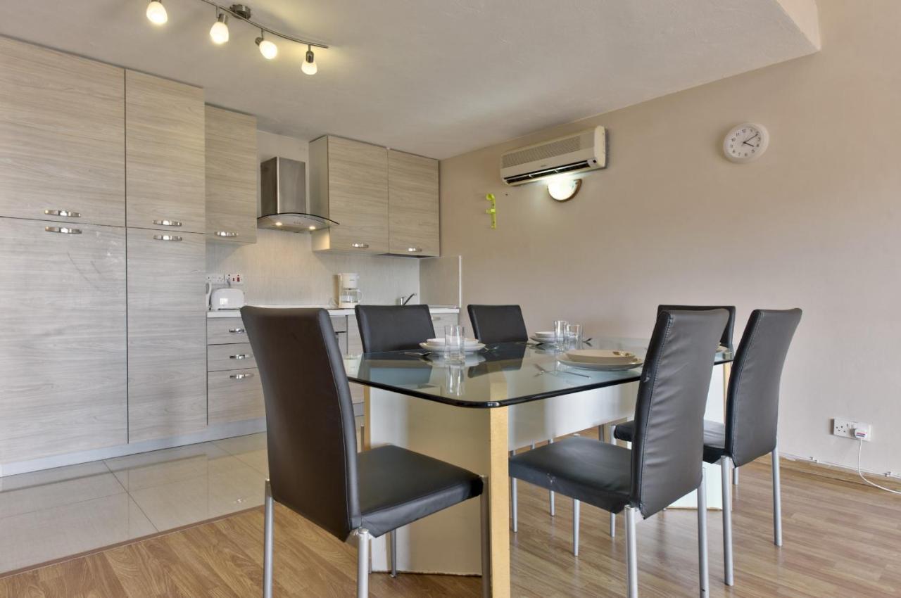 Spinola Court - Stunning Seaview Apartment & Penthouse On Spinola Bay By Shortletsmalta Saint Julian's Ngoại thất bức ảnh
