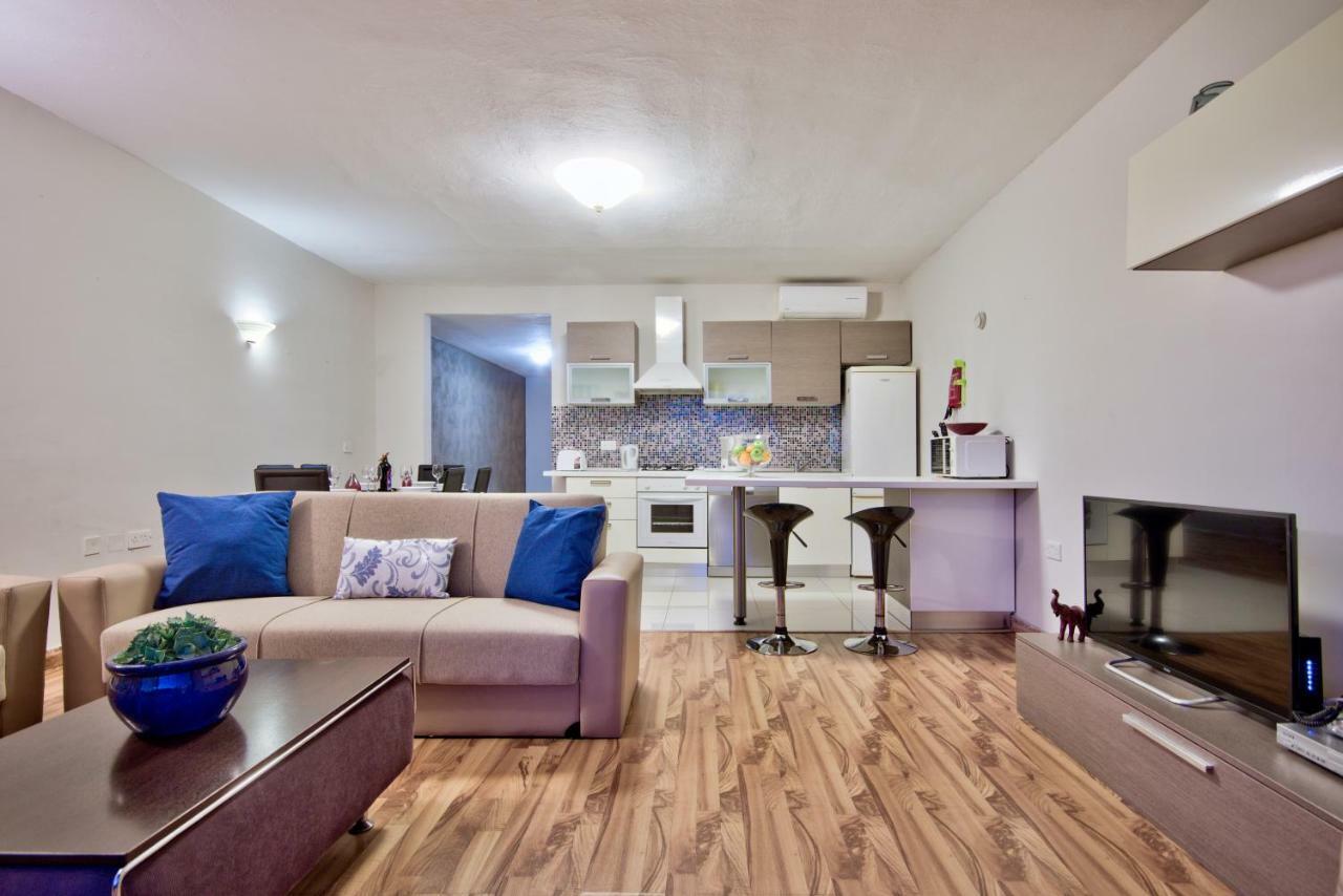 Spinola Court - Stunning Seaview Apartment & Penthouse On Spinola Bay By Shortletsmalta Saint Julian's Ngoại thất bức ảnh
